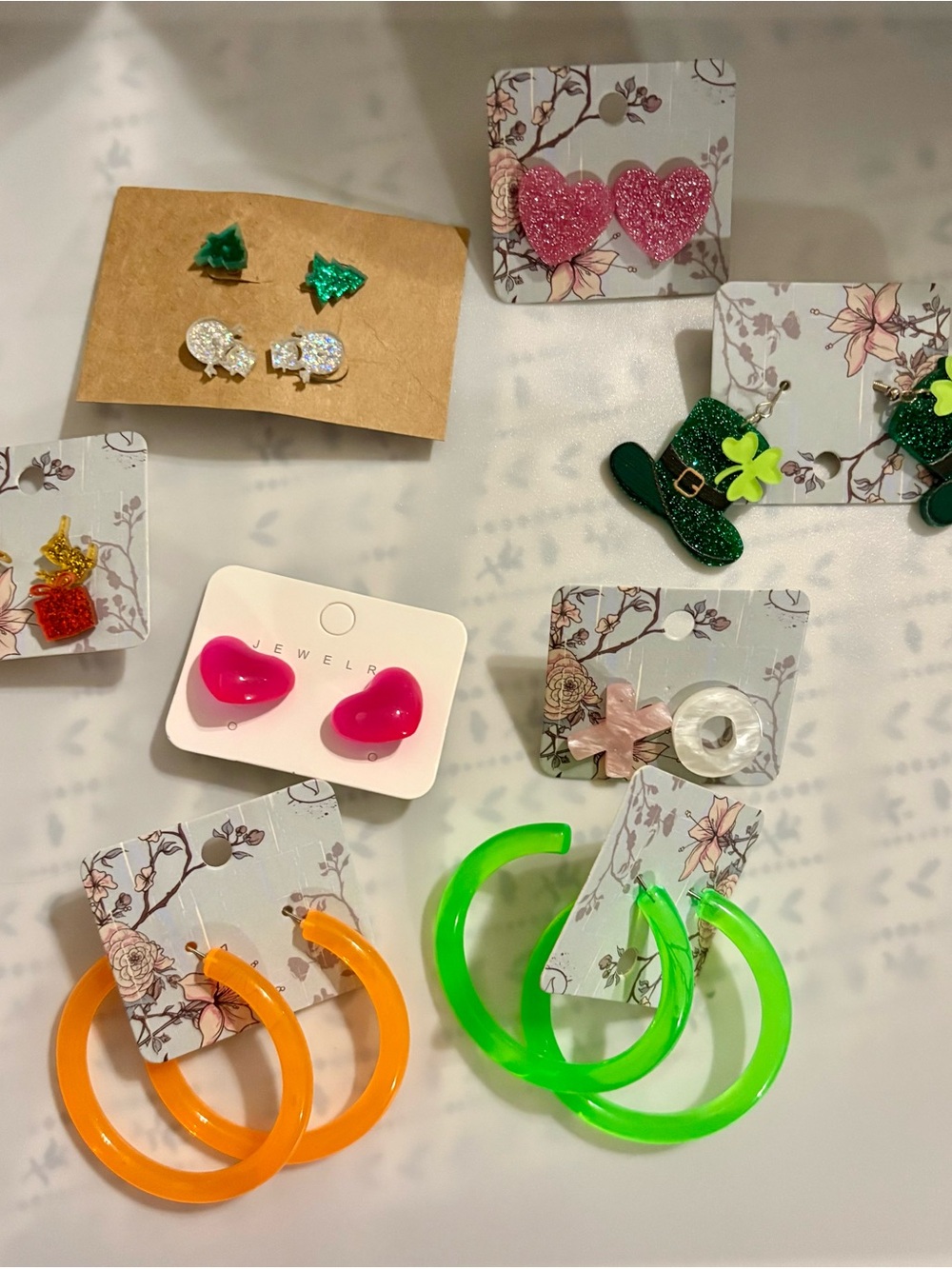 73- NWOT bundle #10 pairs acrylic earrings